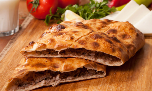  Gölcük - Değirmendere Kaşarlı Kavurmalı Pide